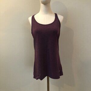 Gap wine colored racer